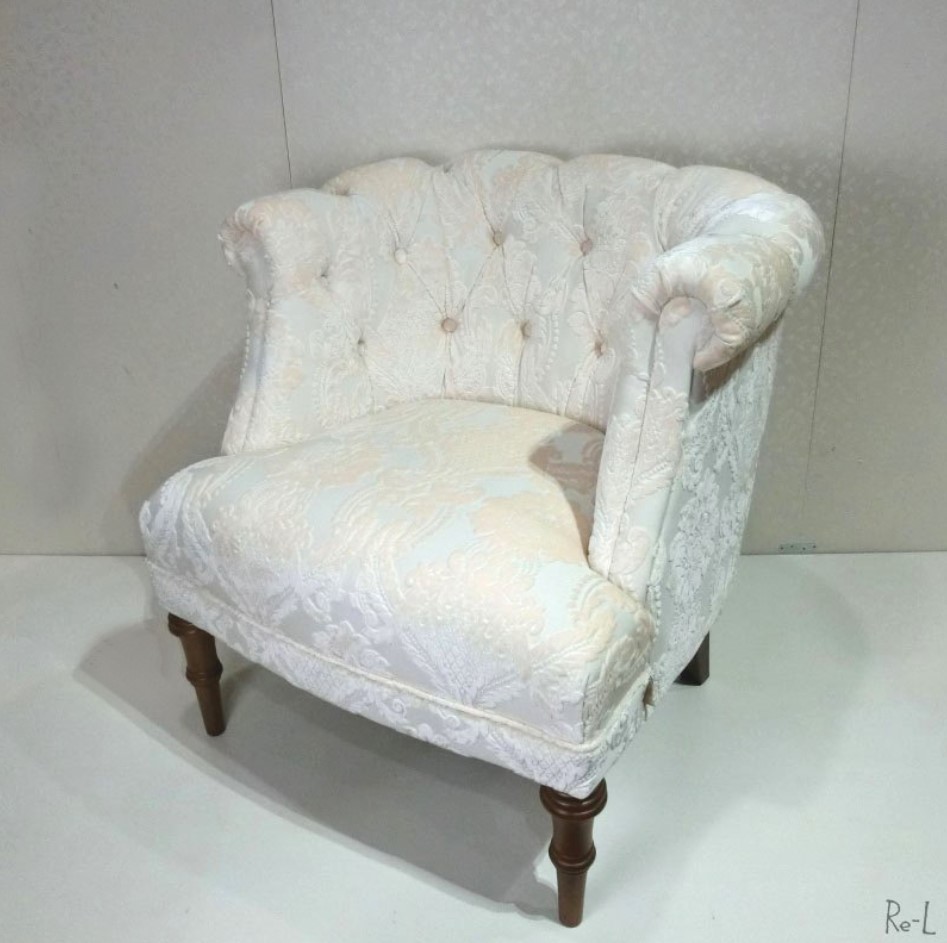 Jennifer Taylor アームチェア 2483-1