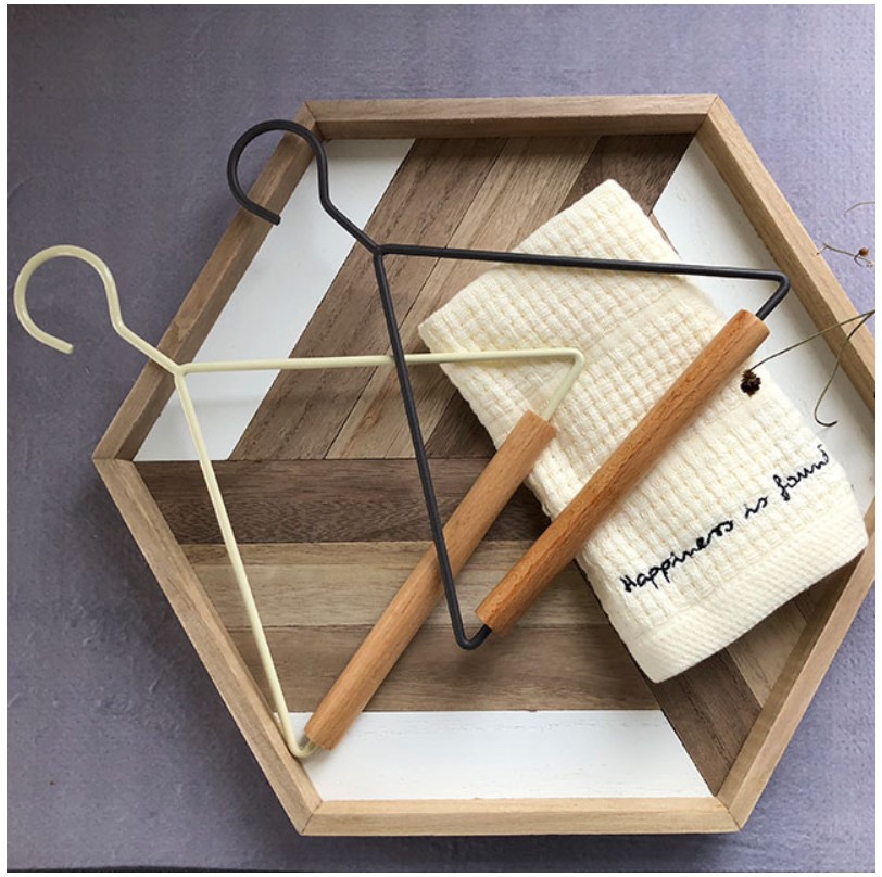 art of black  アイアンハンガー トライアングル