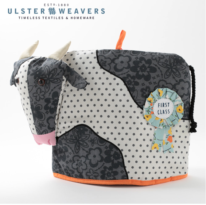 Ulster Weavers カウ シェイプド ティーコージー 7COW0417