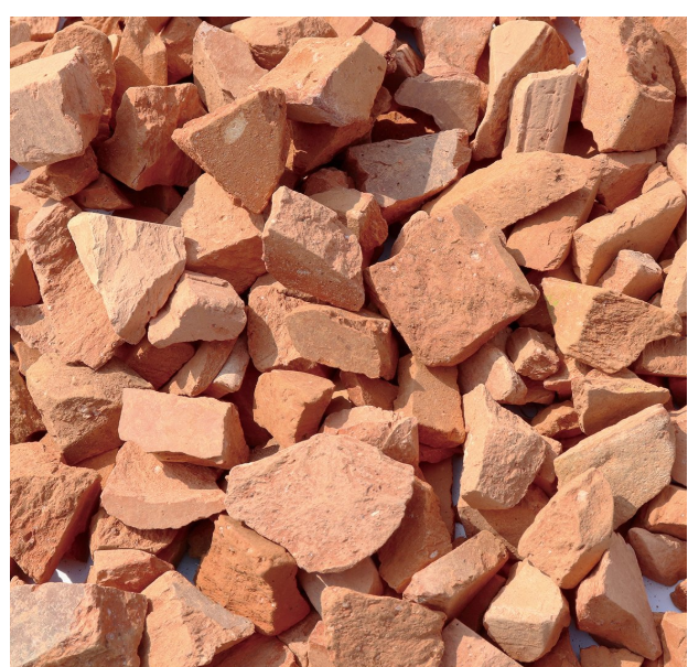 レンガレッド 20-30mm 75kg (15kg×5袋)